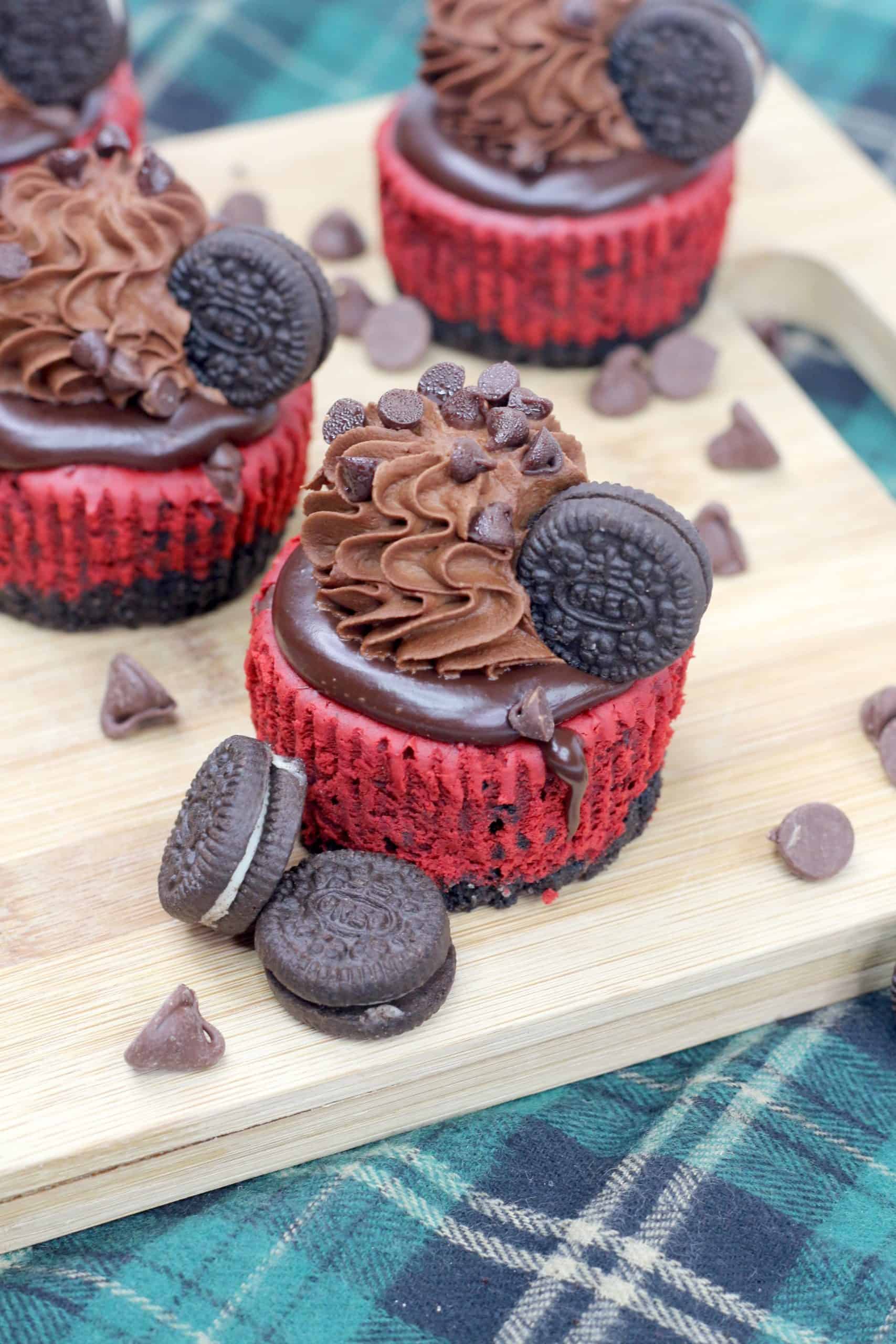 Red Velvet Oreo Cheesecake Cupcakes